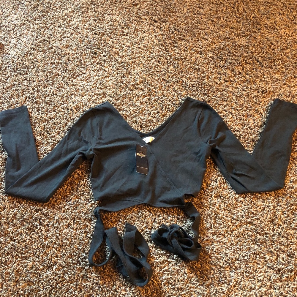 Hollister Tie Waist Crop